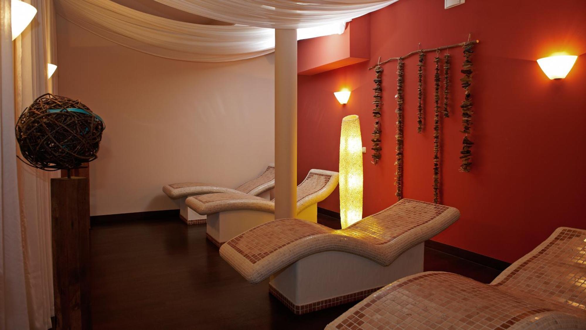 Ostseehotel Villen Im Park - Ein Rovell Hotel 塞巴特黑灵斯多夫 外观 照片
