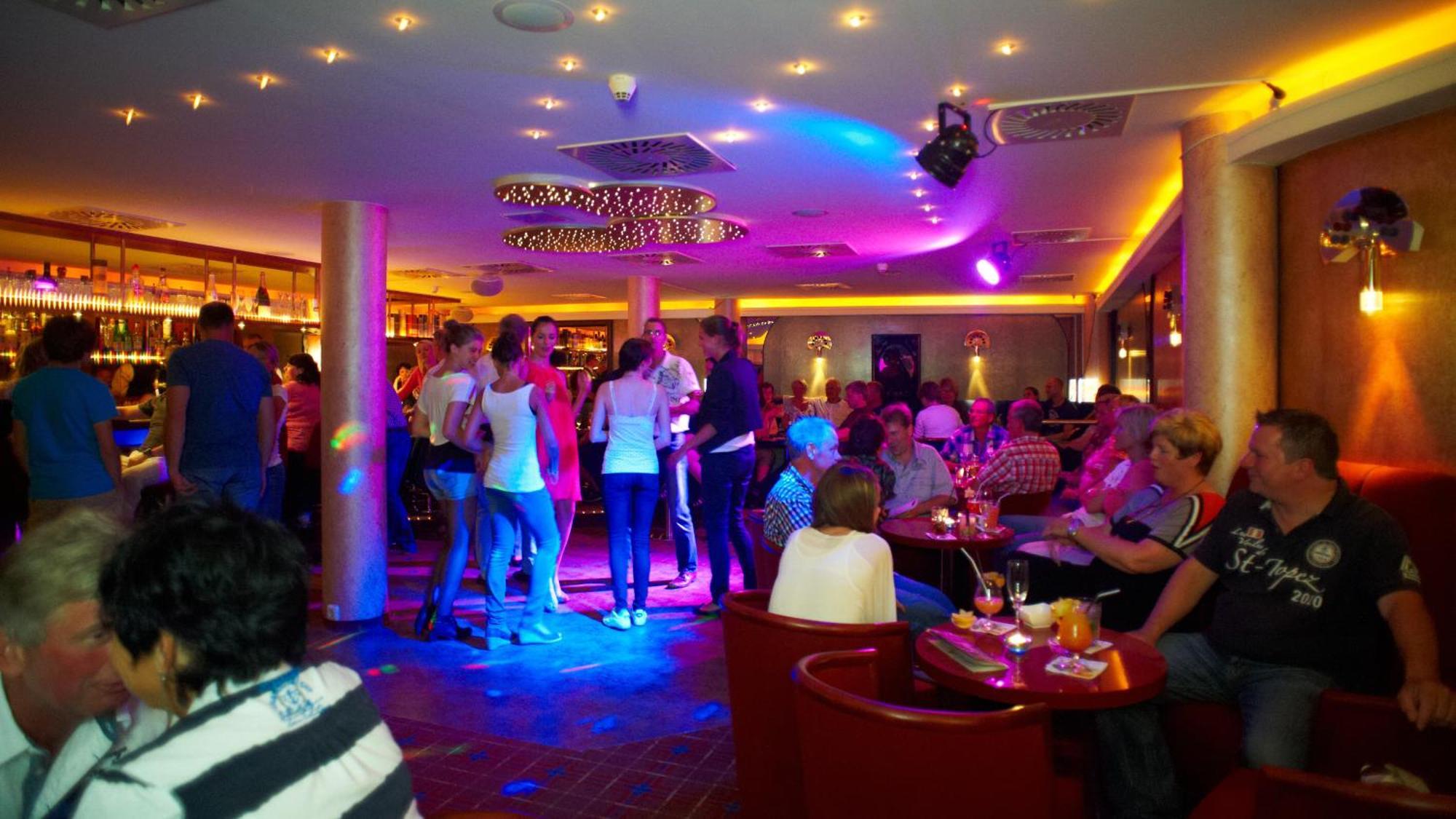Ostseehotel Villen Im Park - Ein Rovell Hotel 塞巴特黑灵斯多夫 外观 照片