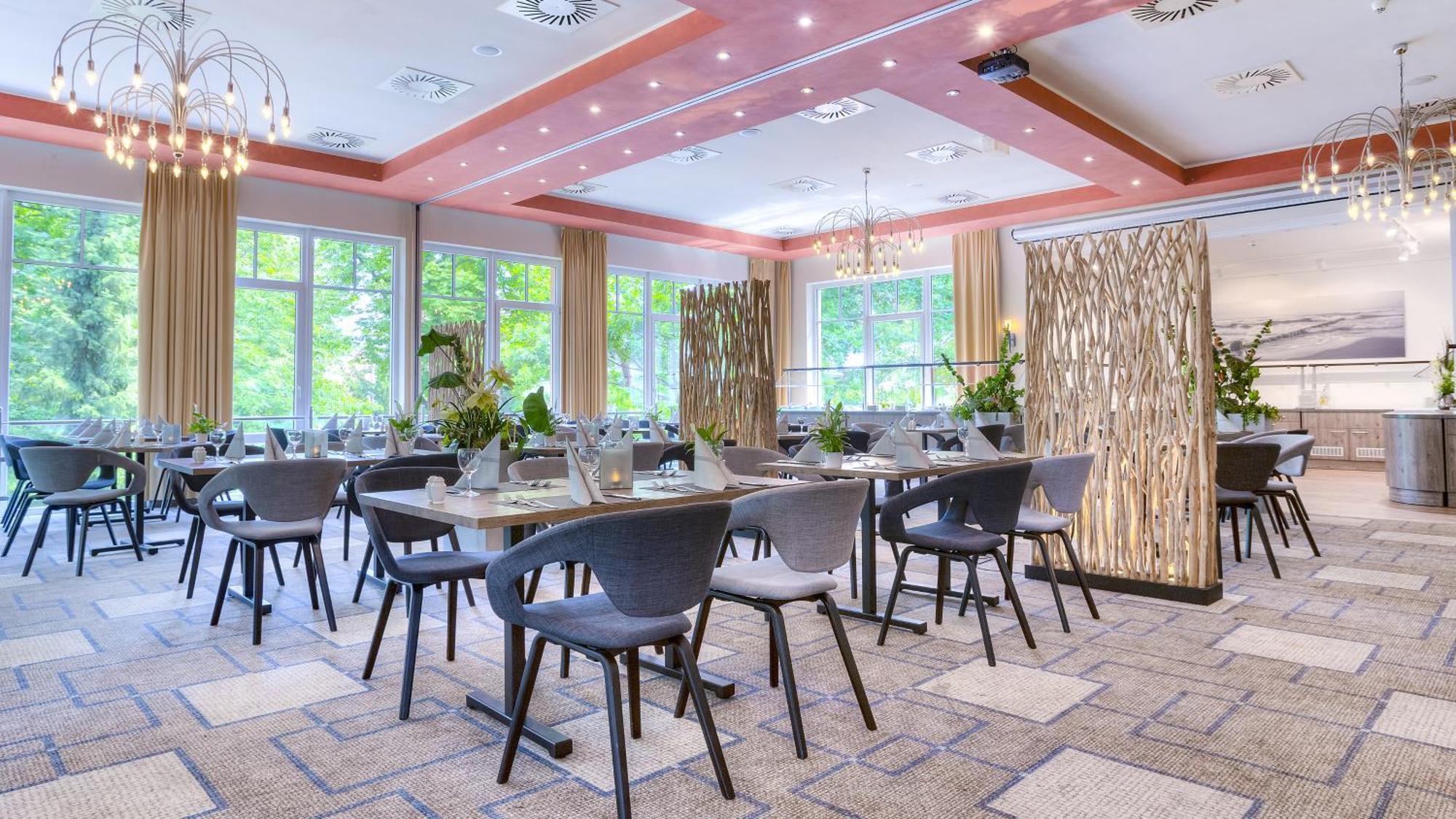 Ostseehotel Villen Im Park - Ein Rovell Hotel 塞巴特黑灵斯多夫 外观 照片