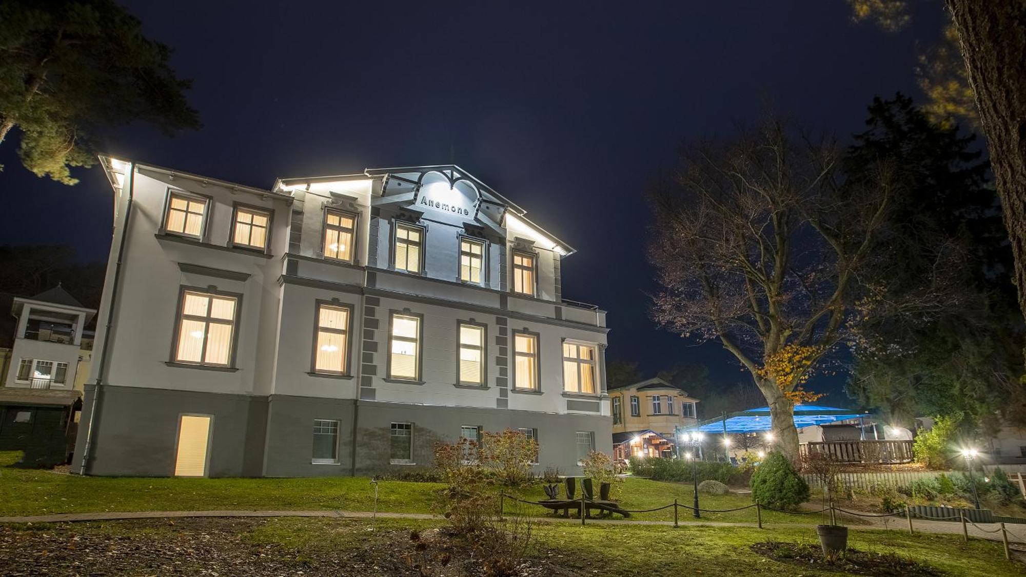 Ostseehotel Villen Im Park - Ein Rovell Hotel 塞巴特黑灵斯多夫 外观 照片