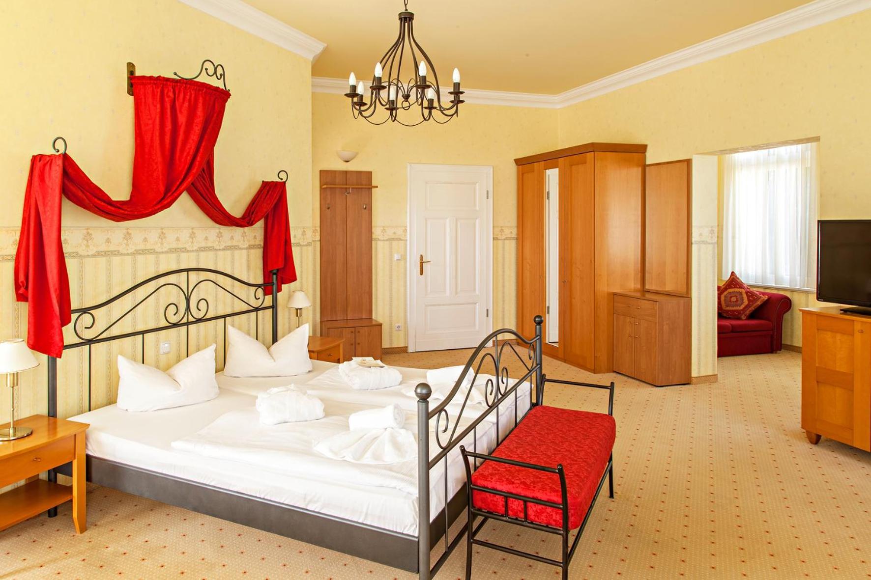Ostseehotel Villen Im Park - Ein Rovell Hotel 塞巴特黑灵斯多夫 外观 照片