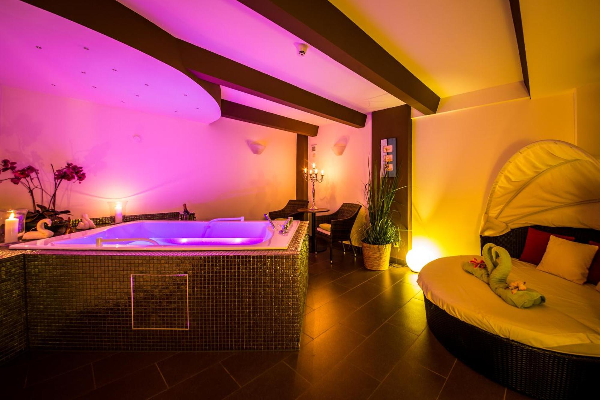 Ostseehotel Villen Im Park - Ein Rovell Hotel 塞巴特黑灵斯多夫 外观 照片