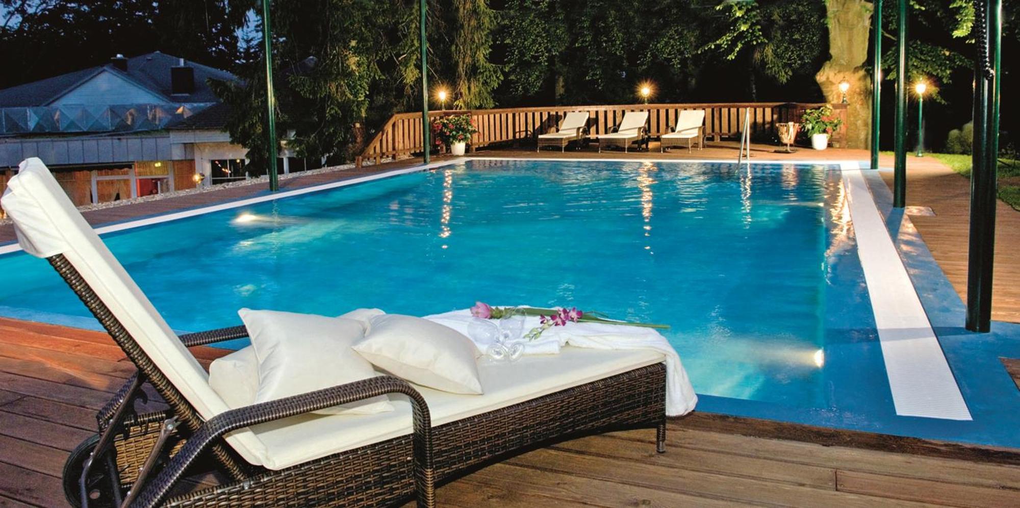 Ostseehotel Villen Im Park - Ein Rovell Hotel 塞巴特黑灵斯多夫 外观 照片