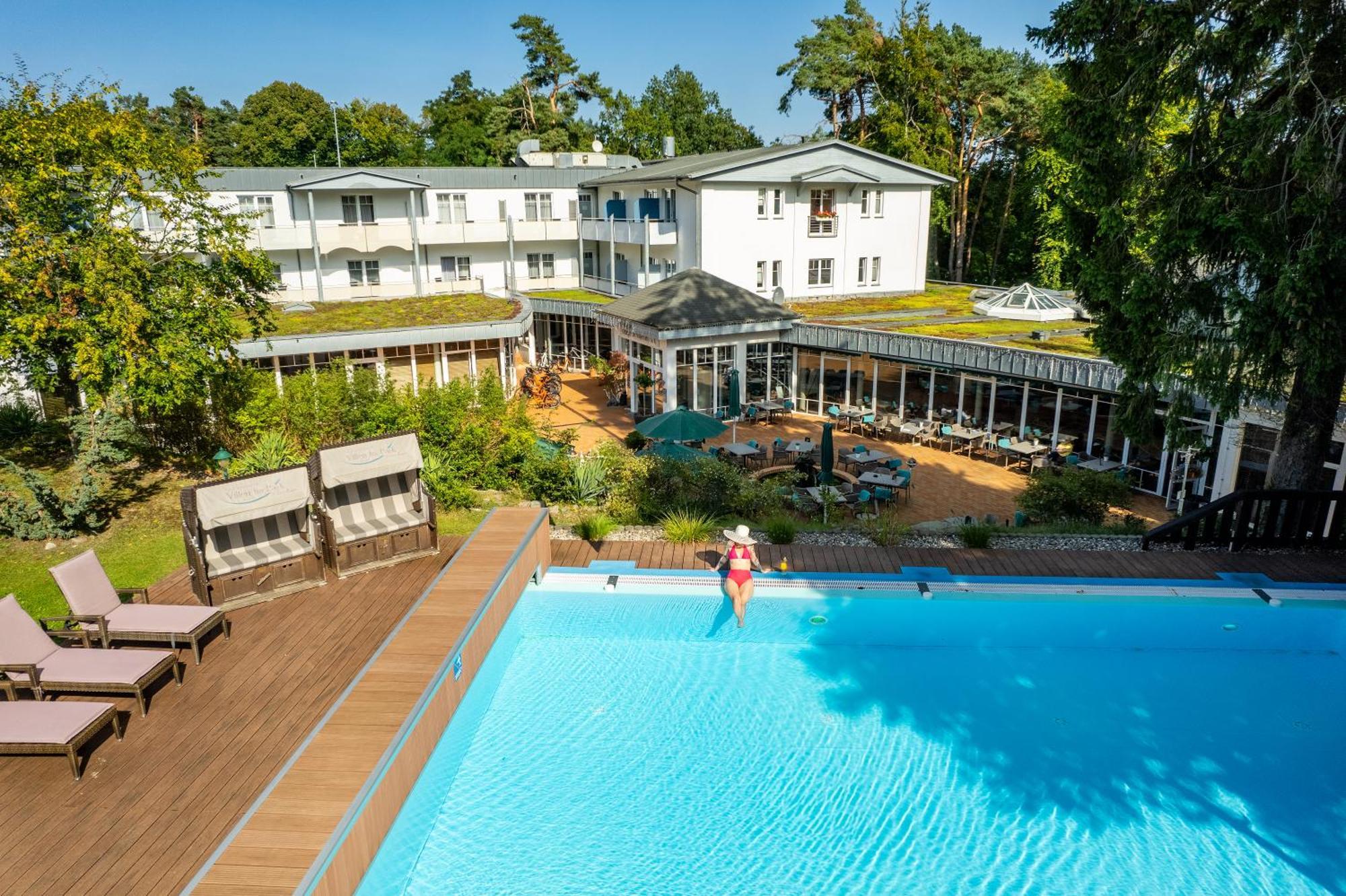 Ostseehotel Villen Im Park - Ein Rovell Hotel 塞巴特黑灵斯多夫 外观 照片