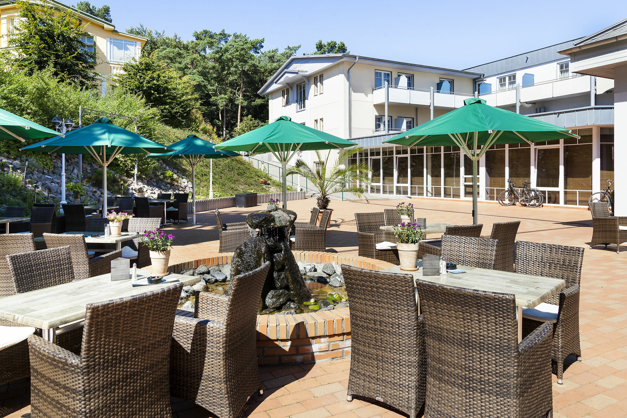 Ostseehotel Villen Im Park - Ein Rovell Hotel 塞巴特黑灵斯多夫 外观 照片